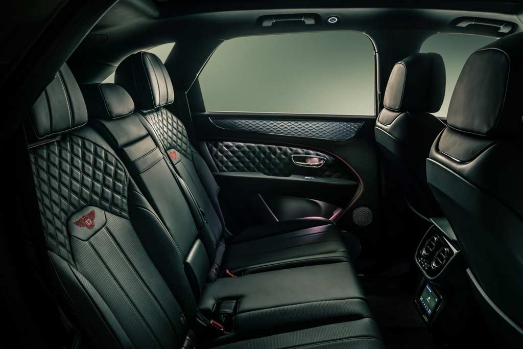 Новый Bentley Bentayga 2021 года получил задние фонари в стиле Континенталь GT