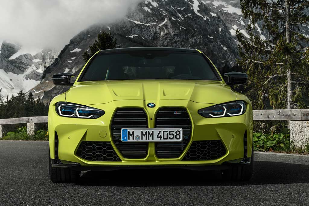 BMW M4 Coupe (G82): впечатляющие характеристики, но спорная внешность